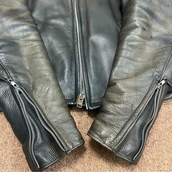 Walter Dyer leather 🏍️💨💨 - Picture 2 of 9